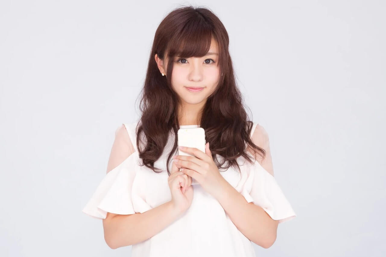 迷っている女性